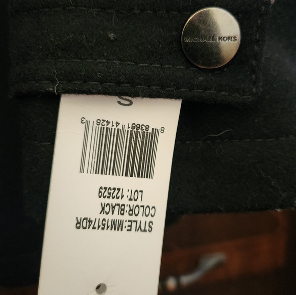 Jacket - Picture 8 of 10